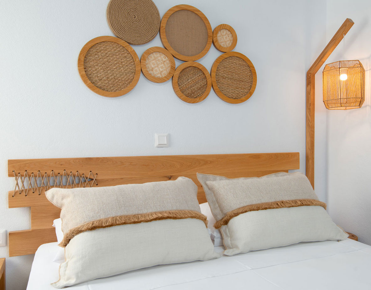 Κυρίως υπνοδωμάτιο με διπλό κρεβάτι