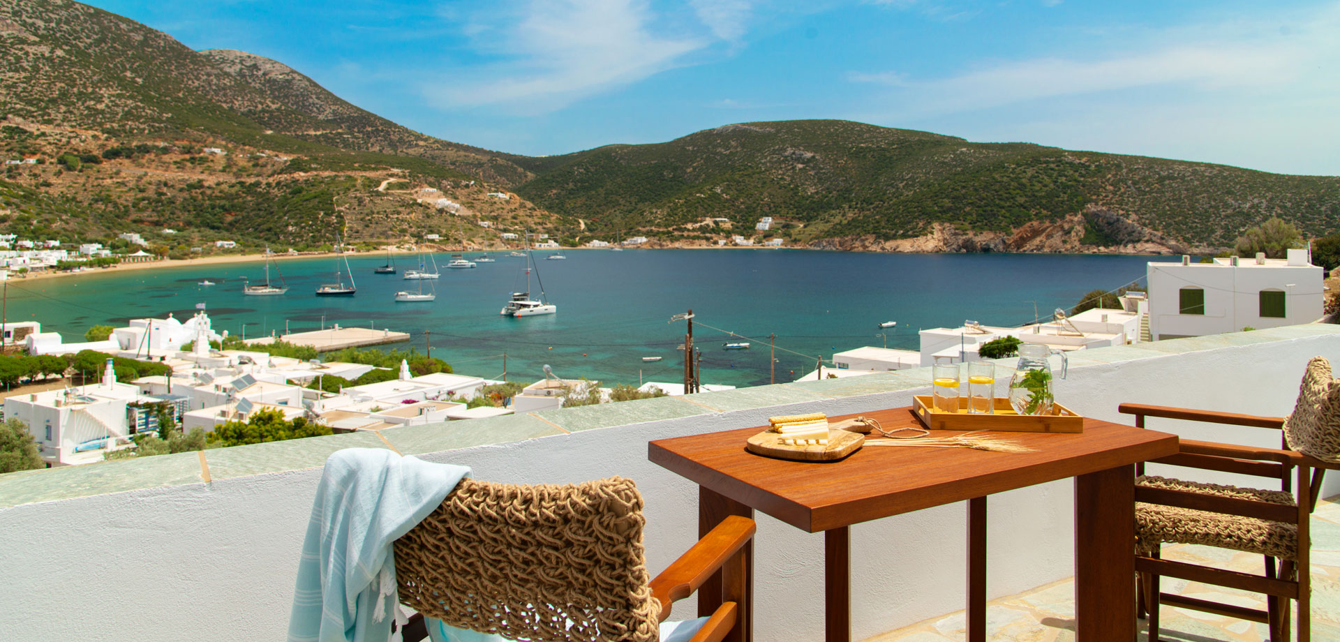 Βεράντα με θέα στη θάλασσα