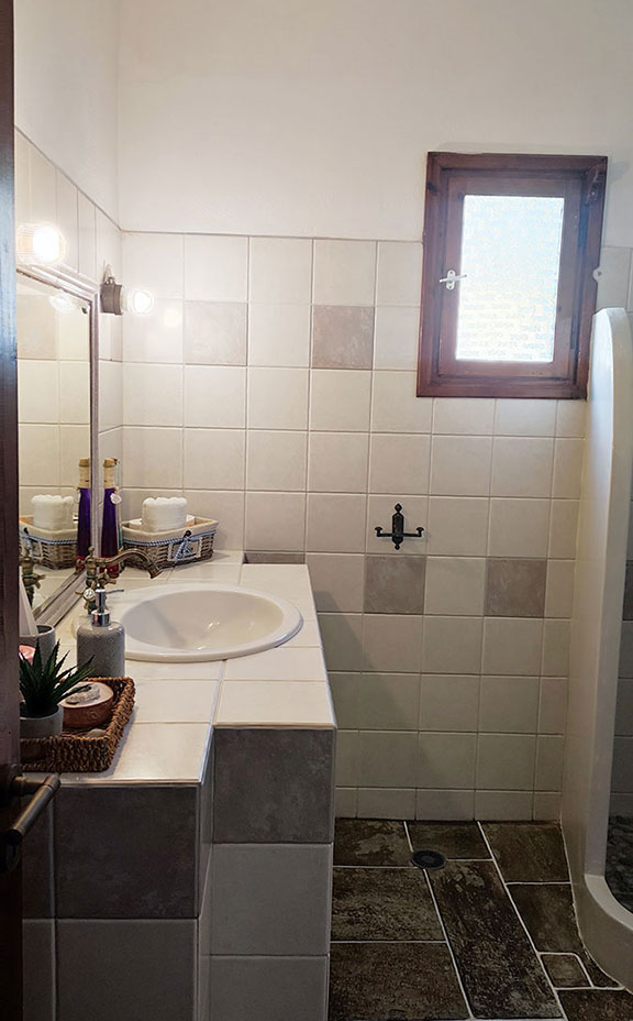 Μπάνιο στο Βίλα Βαθύ