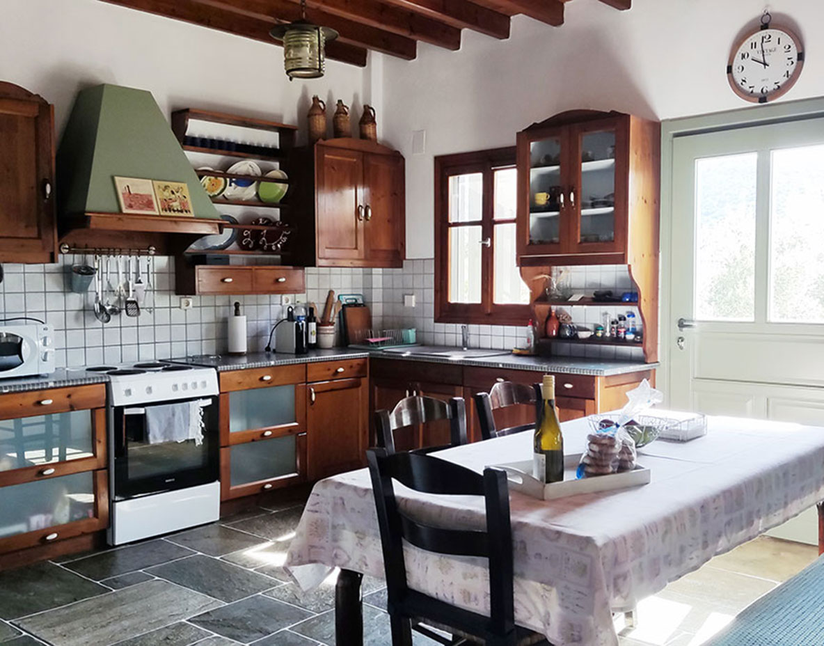 Πλήρως εξοπλισμένη κουζίνα