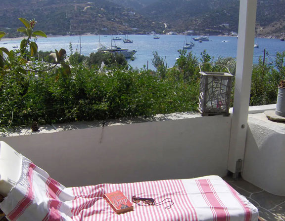 Βεράντα με θέα στη θάλασσα