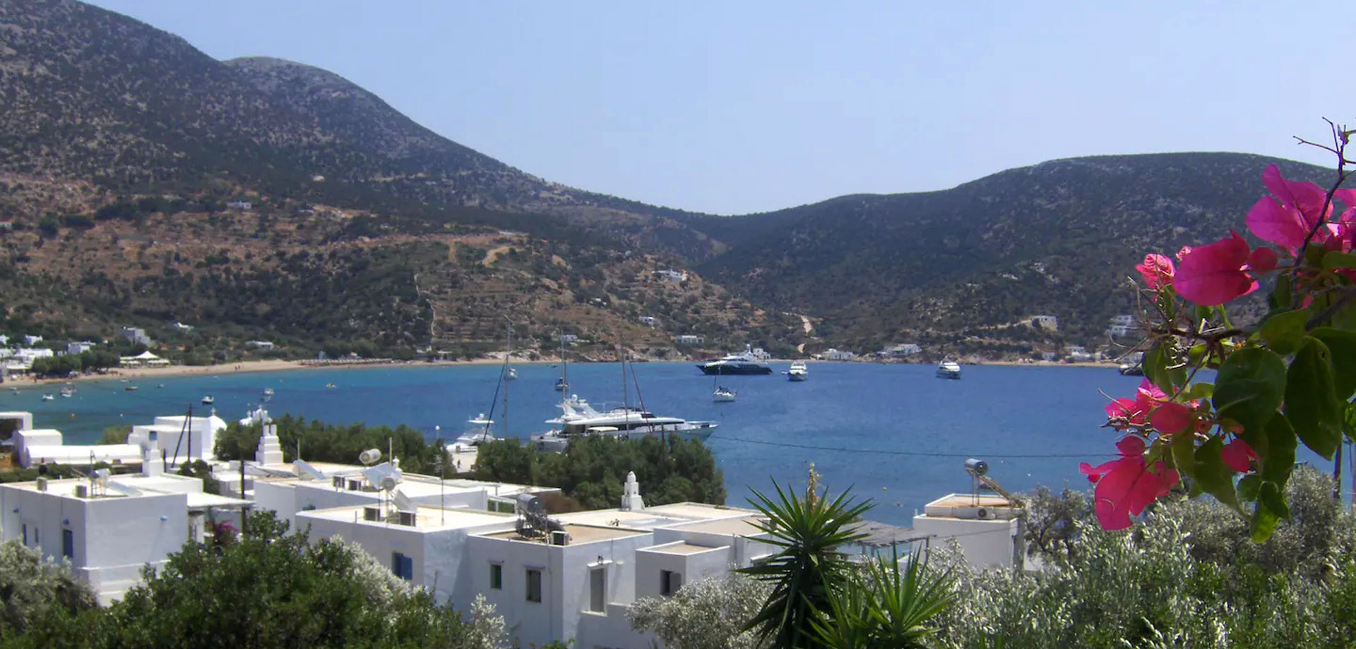 Veranda with view at Vathy bay in Sifnos